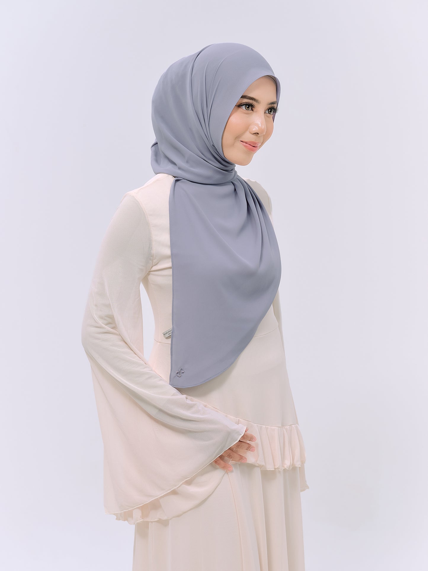 CLAIA IN BLUEGREY