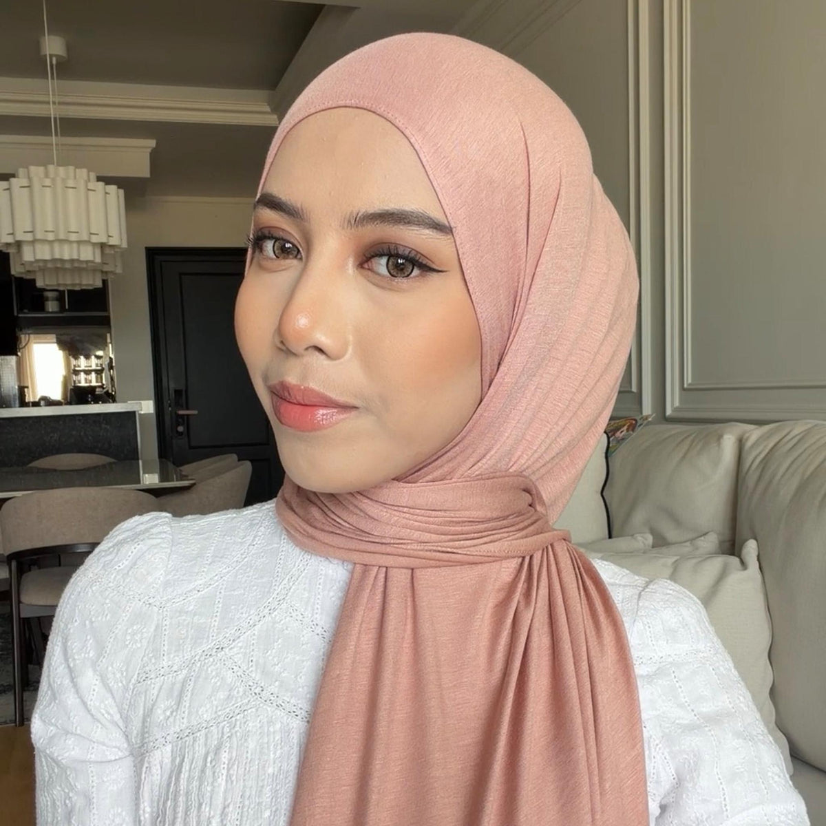 NEYA HOODIE SHAWL
