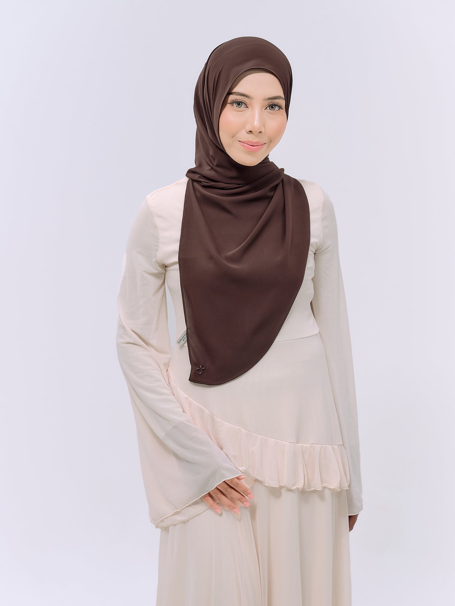 CLAIA IN DARKCHOCO