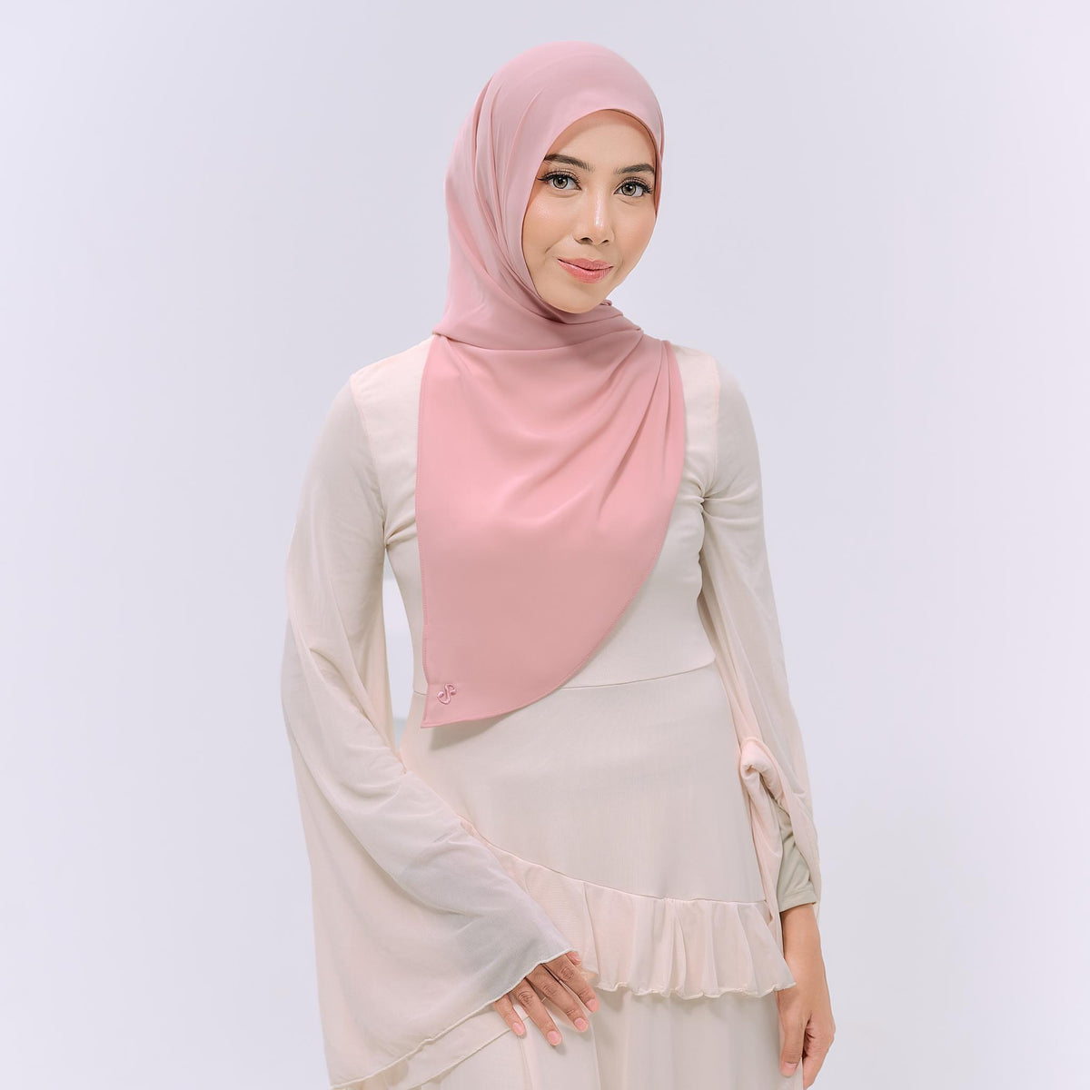 CLAIA HOODIE SHAWL