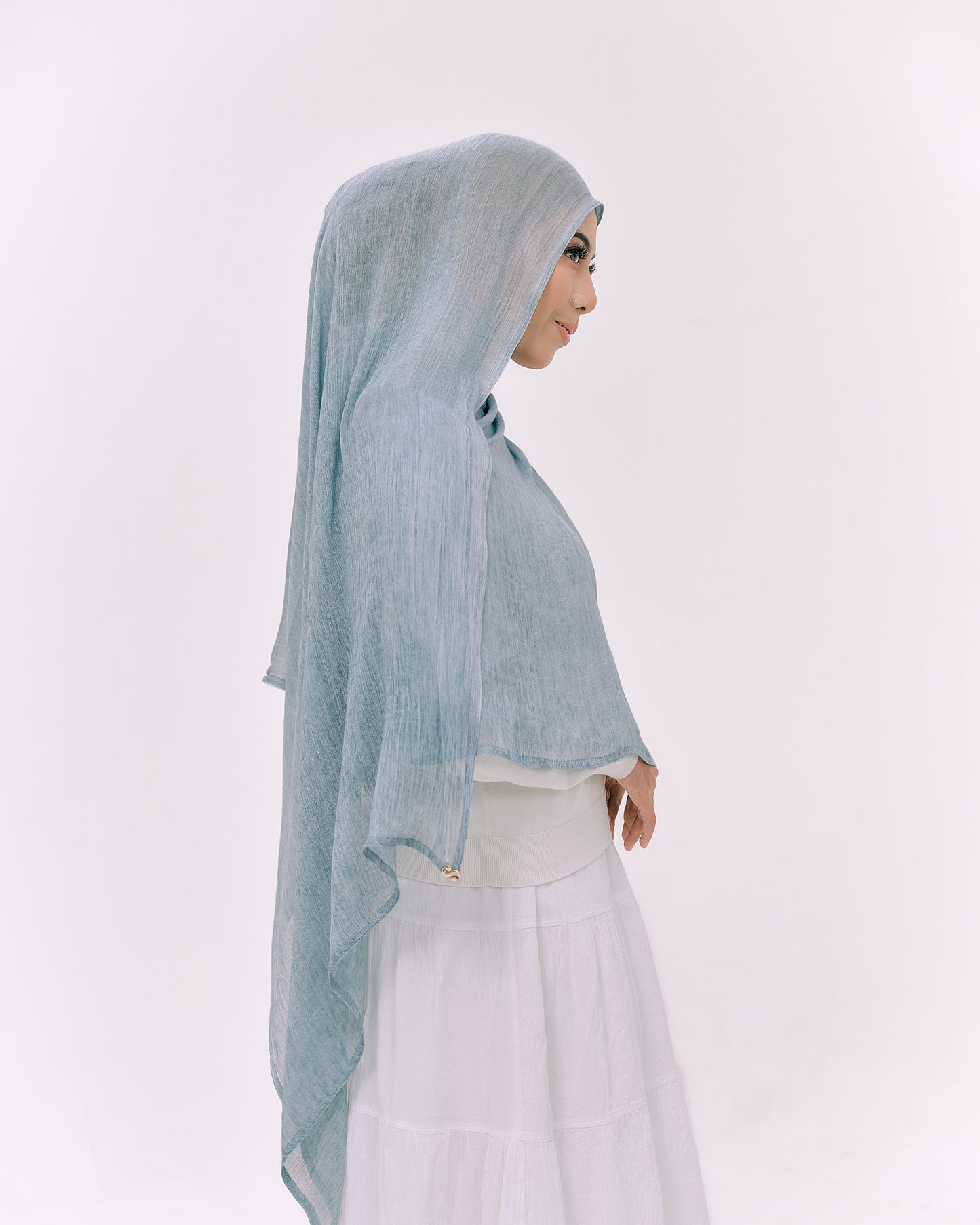 DREAMY IN AQUA