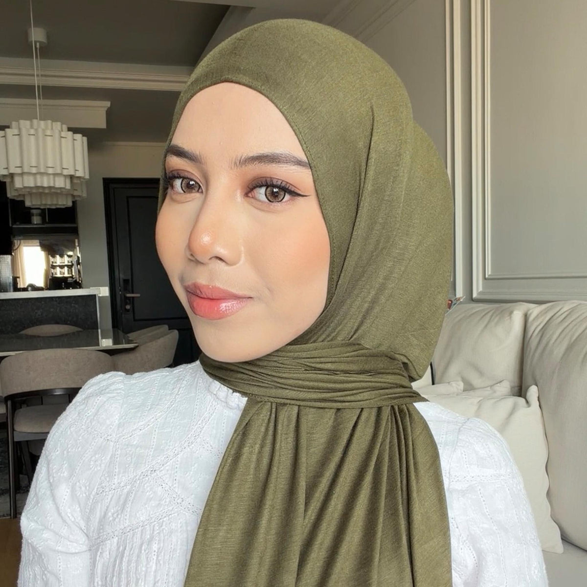 NEYA HOODIE SHAWL