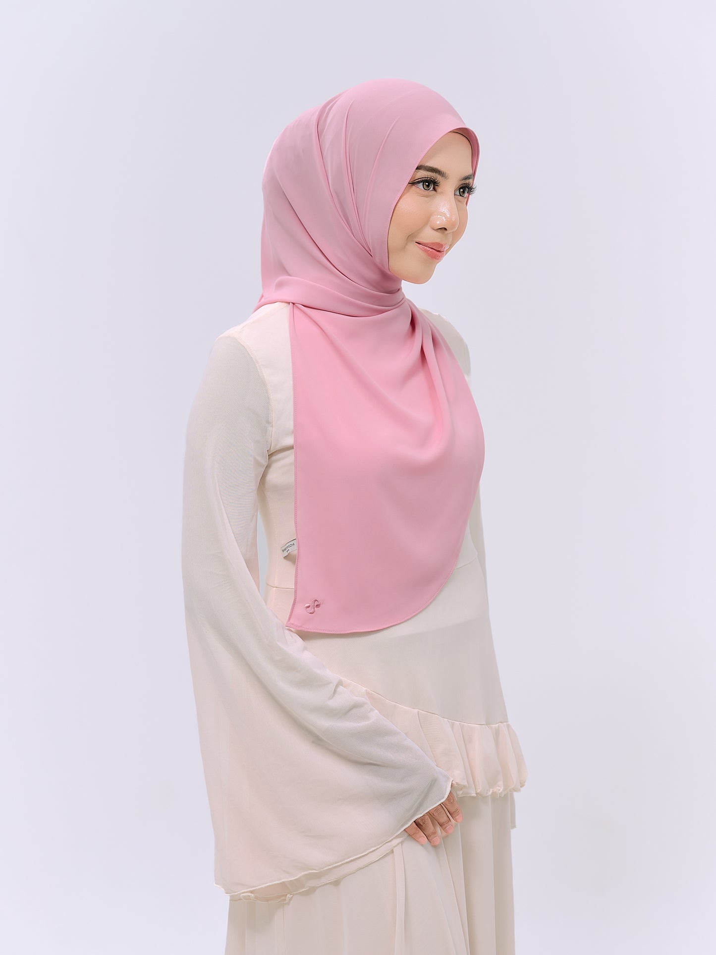 CLAIA IN BABYPINK