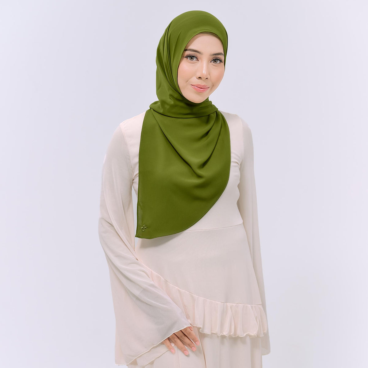 CLAIA HOODIE SHAWL