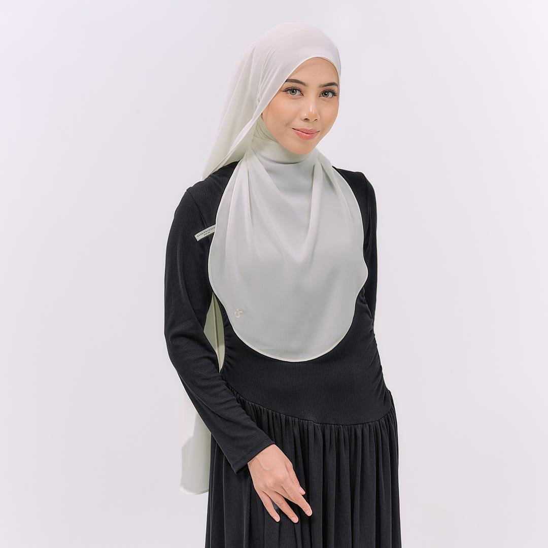 LOVA HOODIE SHAWL