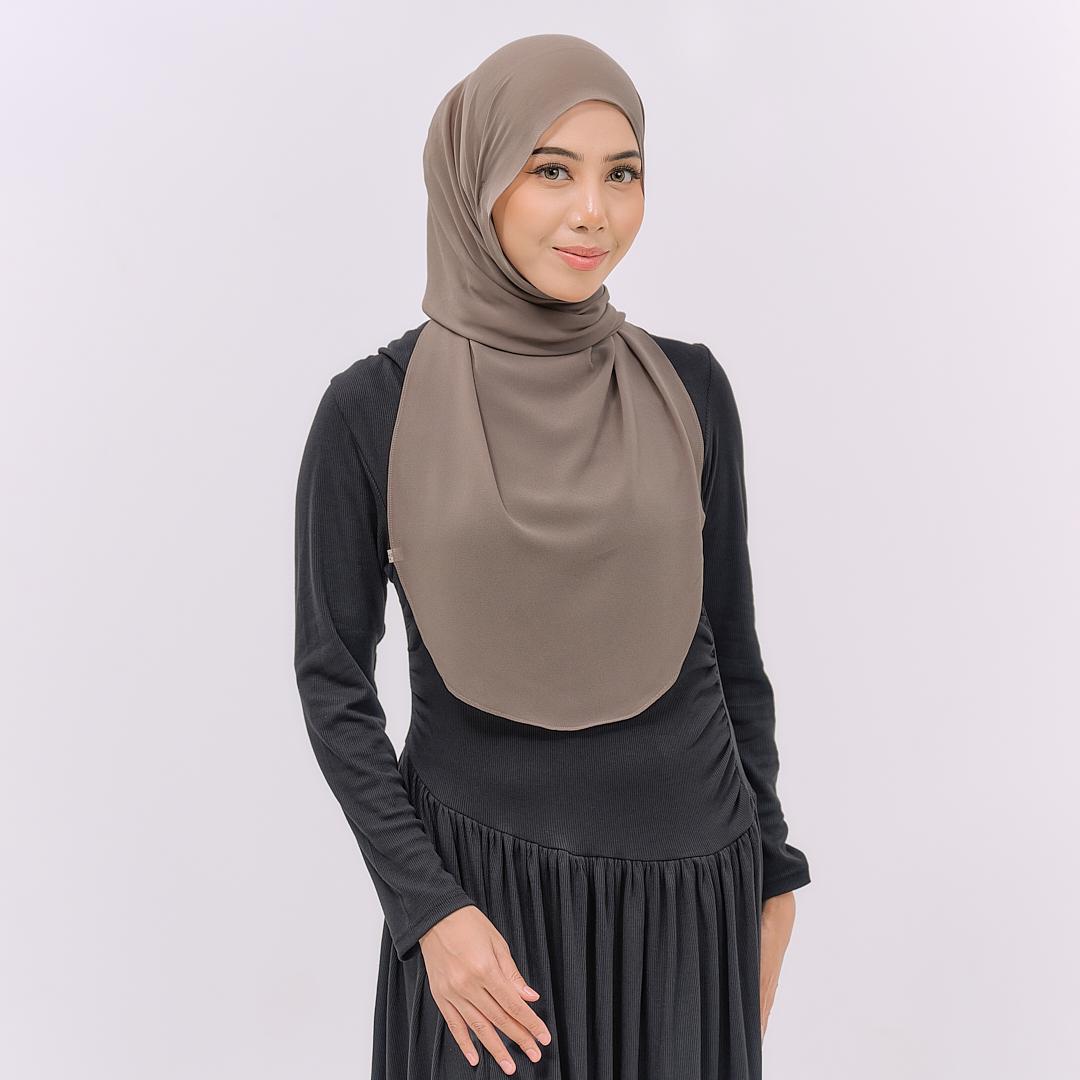 YARA HOODIE SHAWL