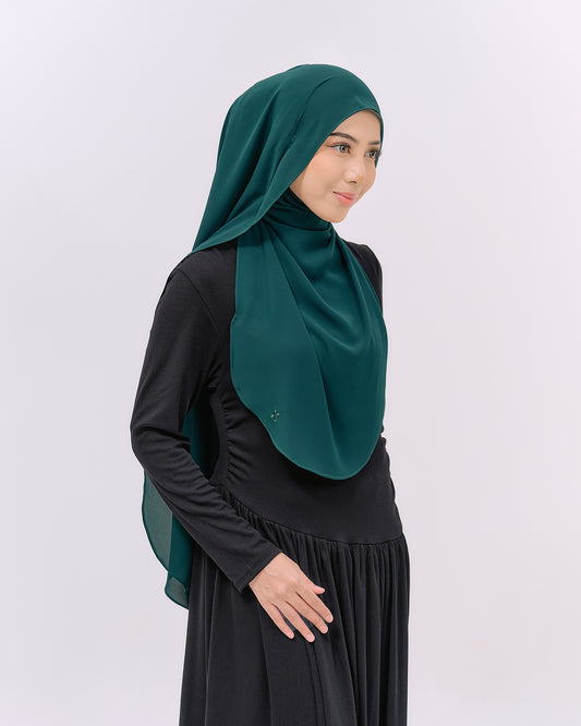 LOVA IN EMERALD