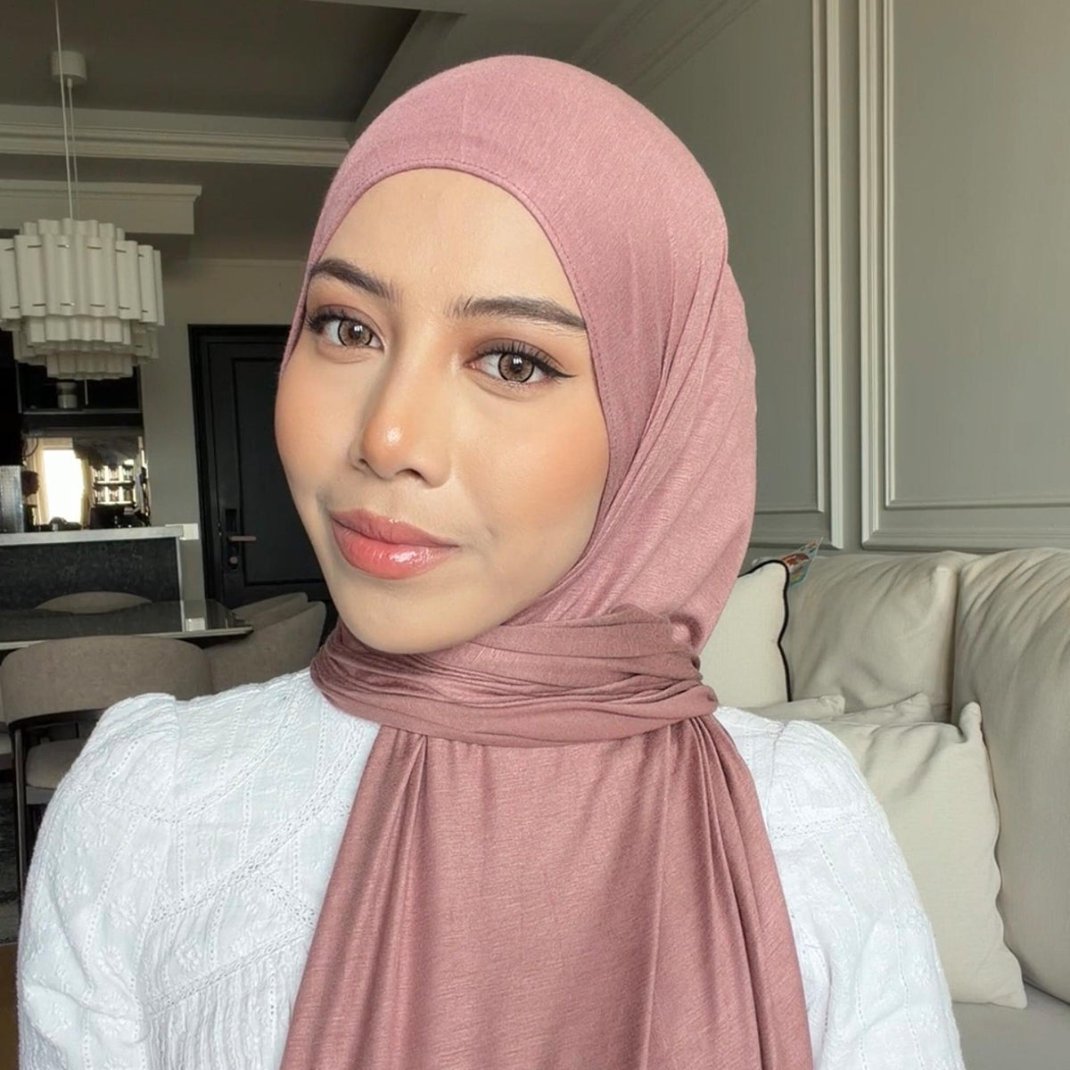 NEYA HOODIE SHAWL