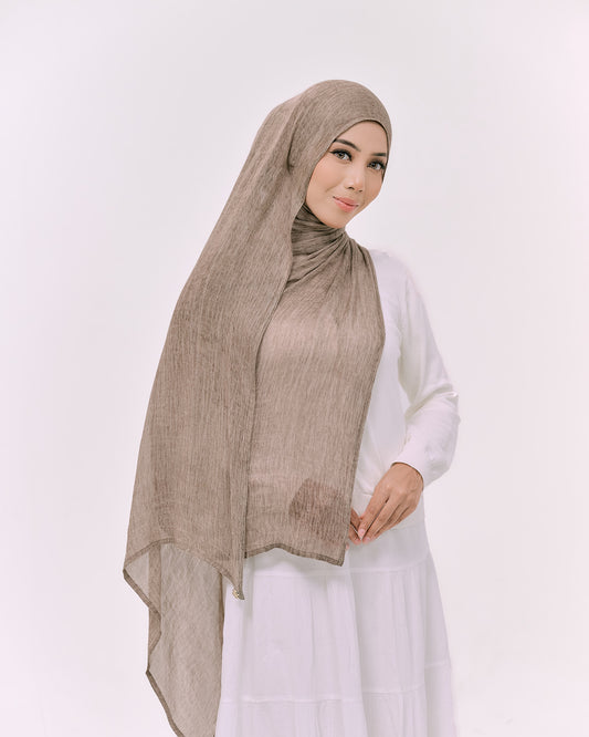 DREAMY IN KHAKI