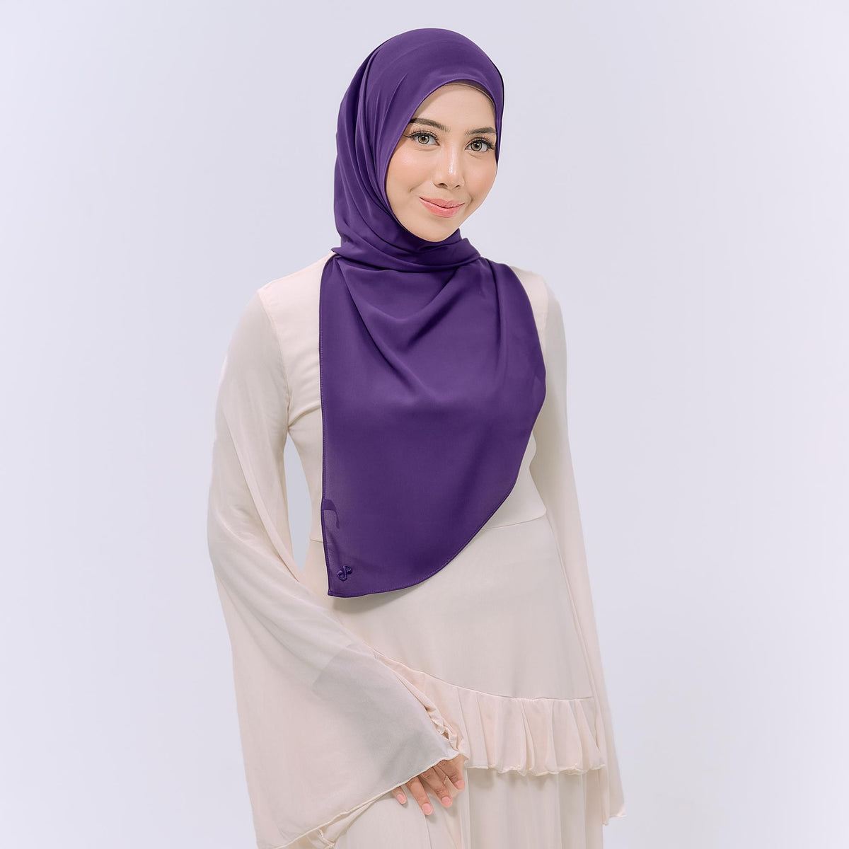 CLAIA HOODIE SHAWL