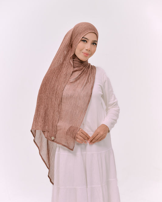 DREAMY IN CLAYROSE