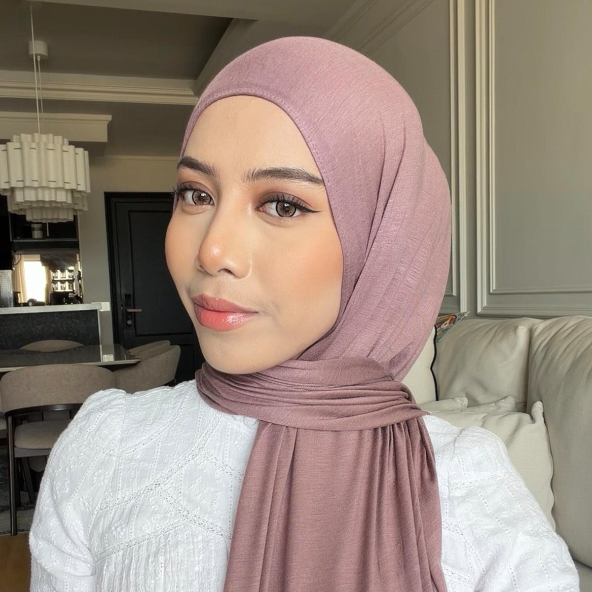NEYA HOODIE SHAWL