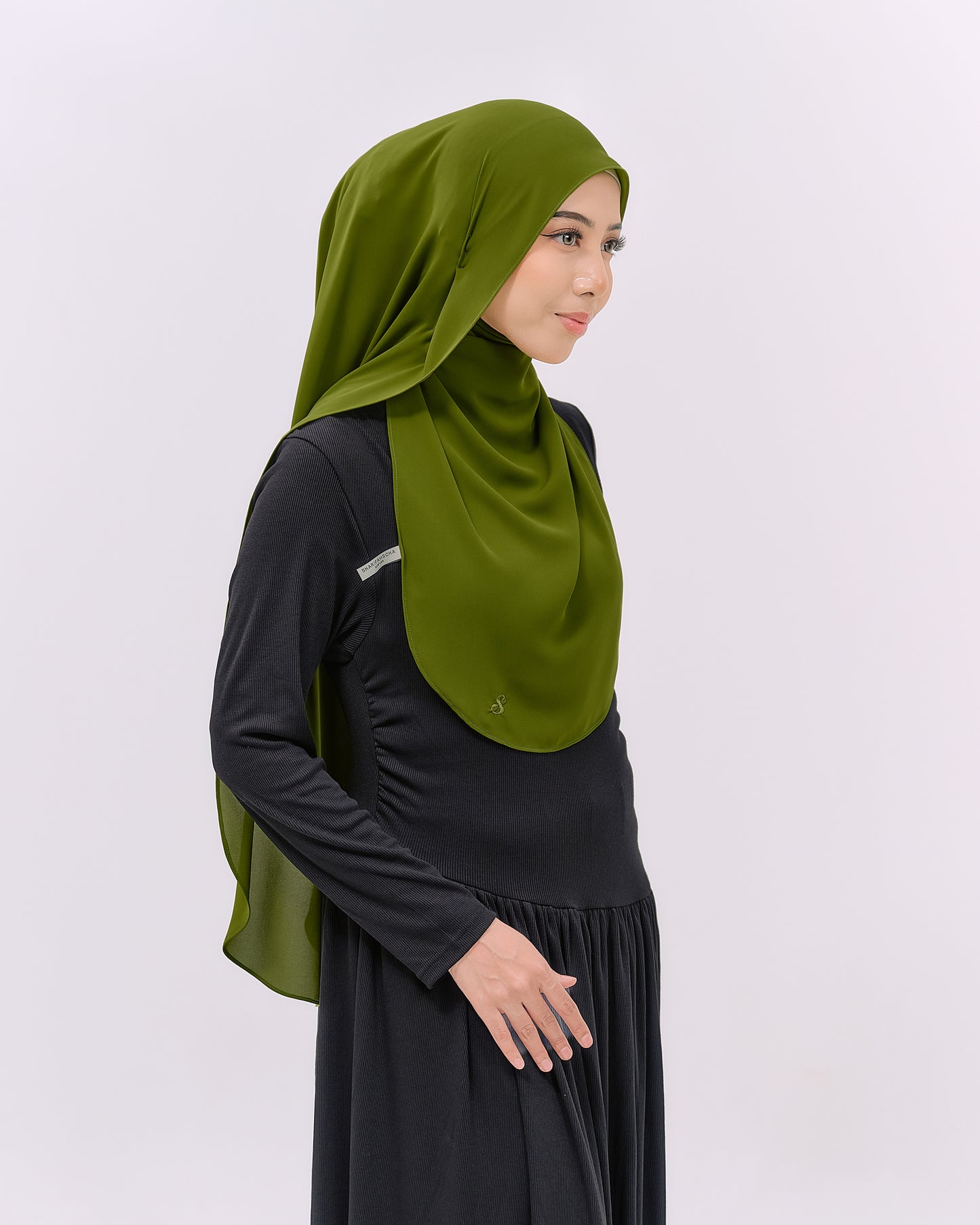 LOVA IN GOLDEN OLIVE