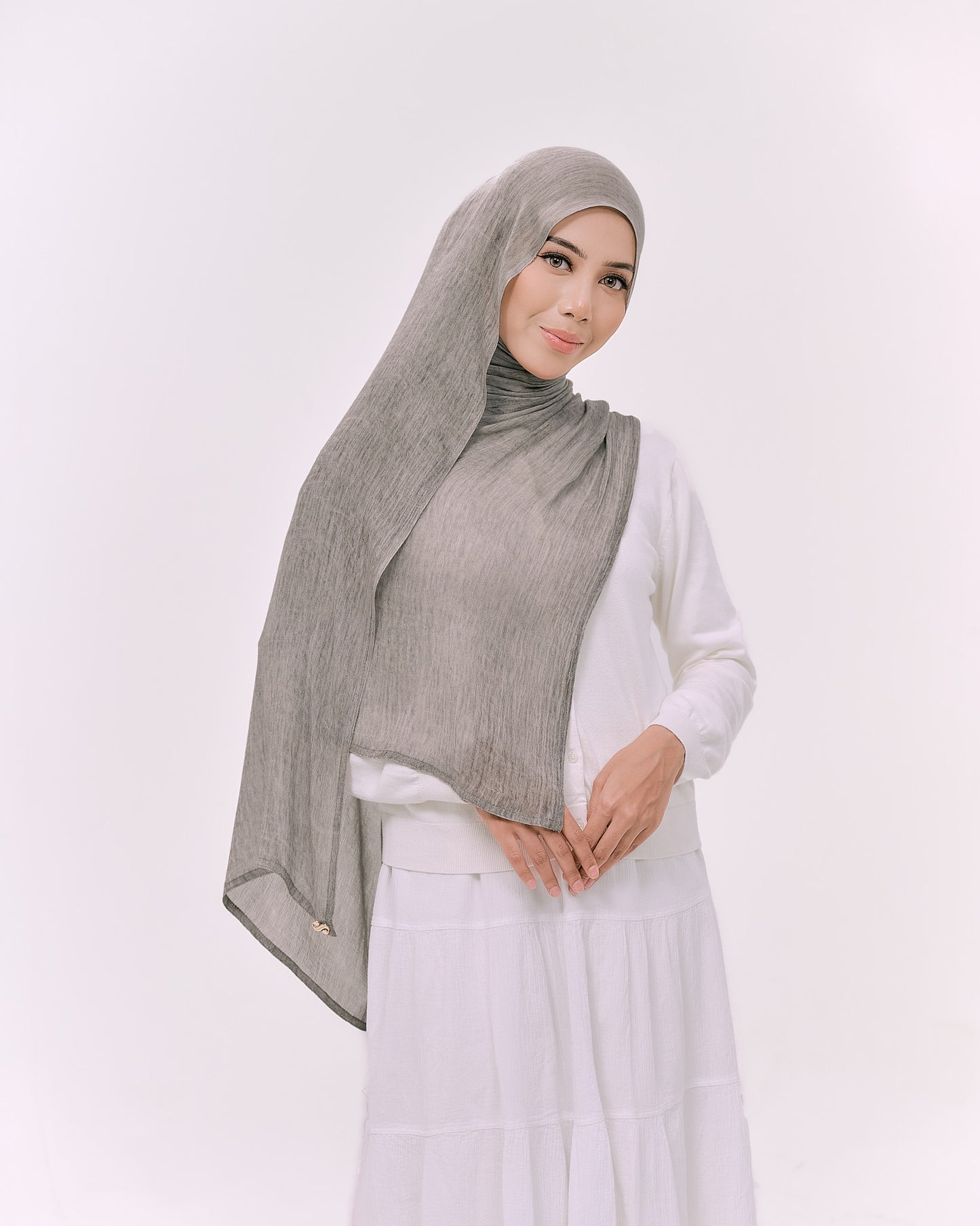 DREAMY IN STEEL GREY