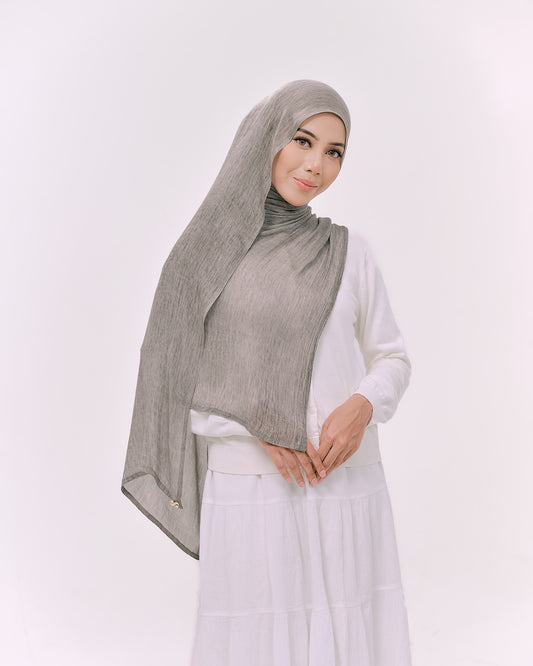 DREAMY IN STEEL GREY