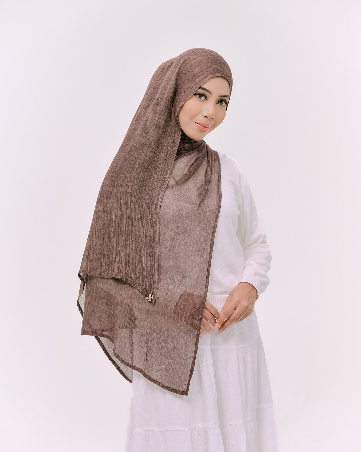 DREAMY IN MOCHA
