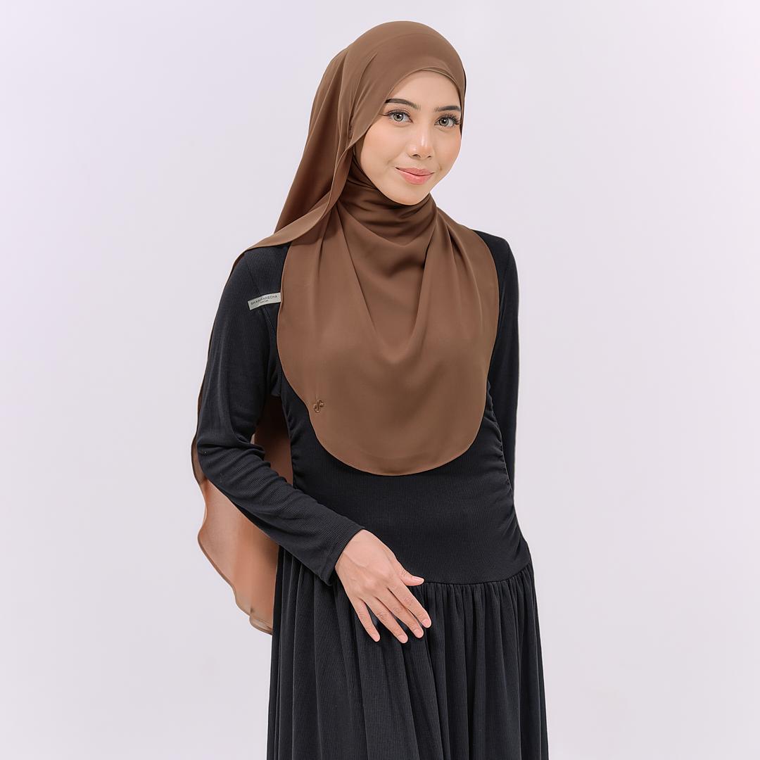 LOVA HOODIE SHAWL