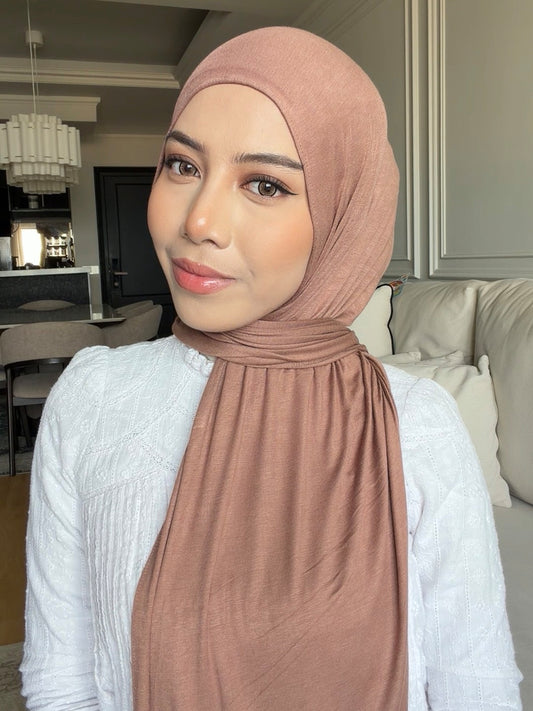 NEYA IN SOFT CHOCO