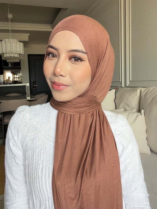 NEYA IN LIGHT CHOCO