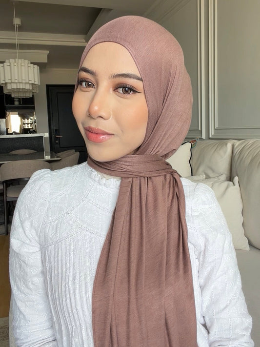 NEYA IN MILO