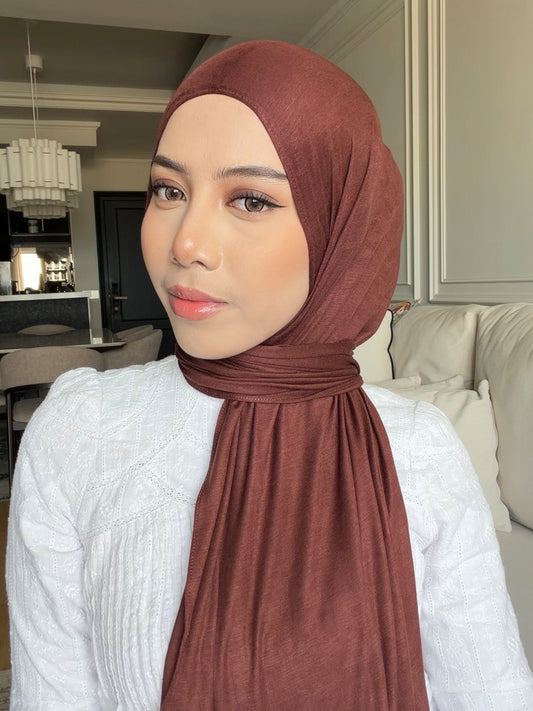 NEYA IN BURNT CHOCO