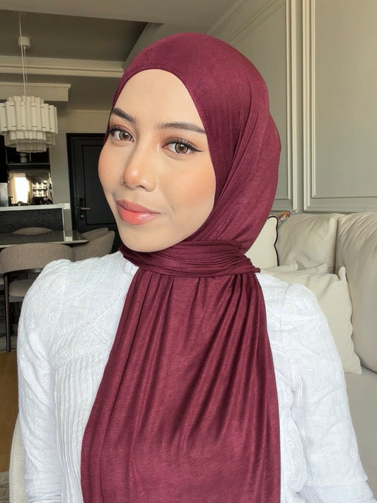 NEYA IN DARK MAROON