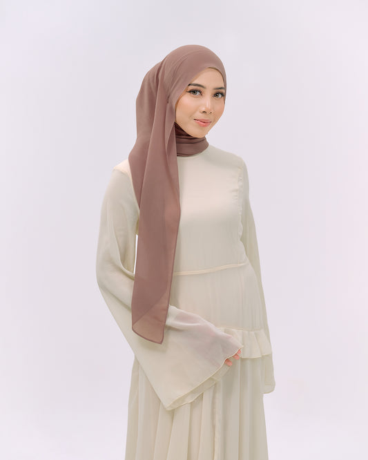 CLARA IN BROWNBEAR
