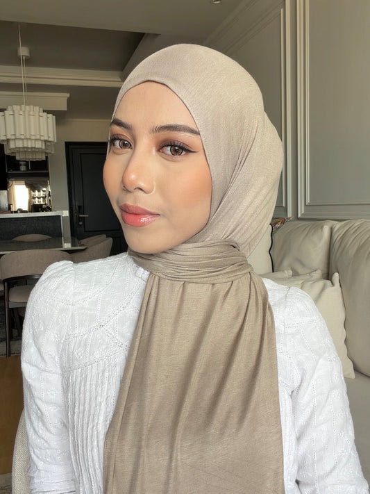 NEYA IN SOFT KHAKI