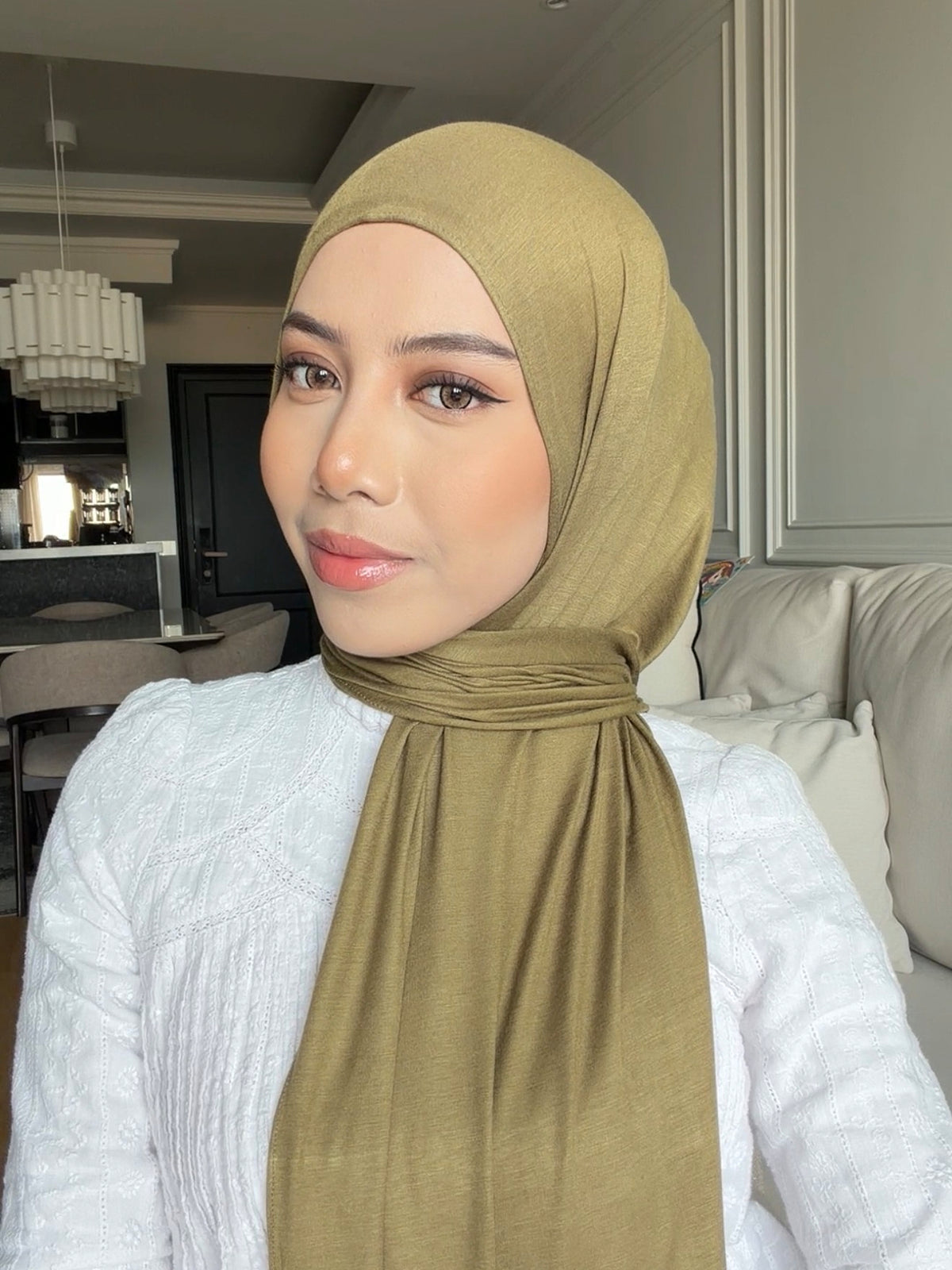 NEYA IN GOLDEN OLIVE