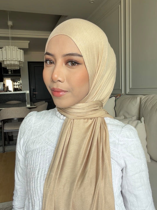 NEYA IN BEIGE