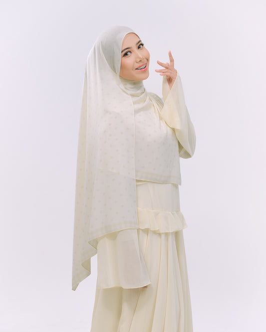 POLKAPLAID IN CREAM