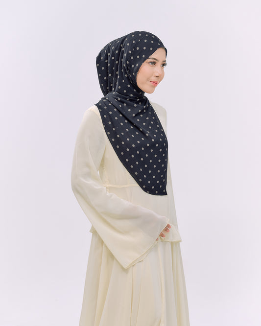 HOODIEDOTS IN BLACK