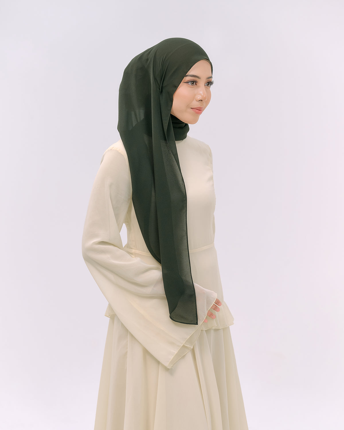 CLARA IN DARK GREEN