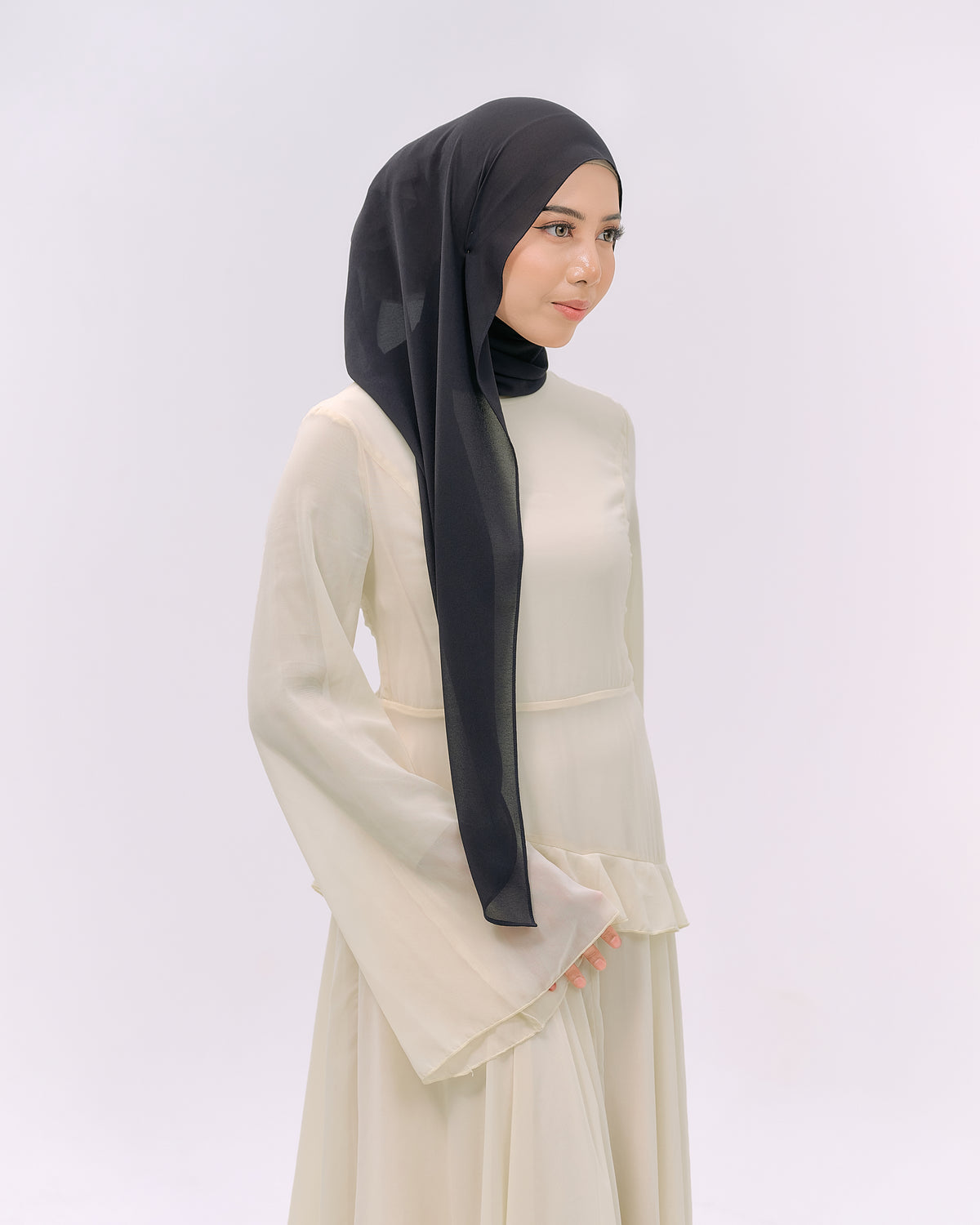 CLARA IN DARK GREY