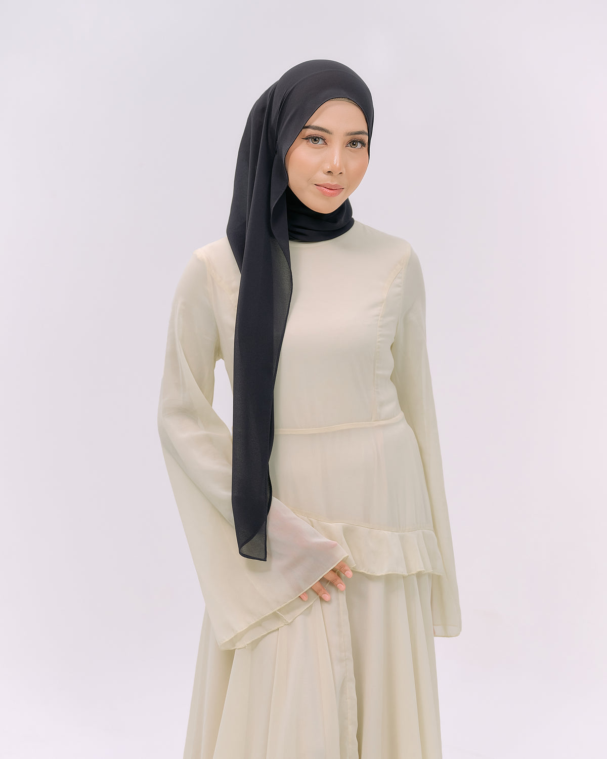 CLARA IN DARK GREY