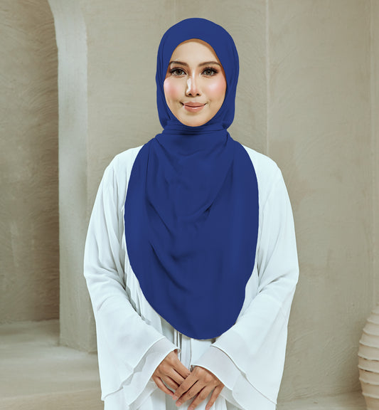 LOVA IN NAVY BLUE