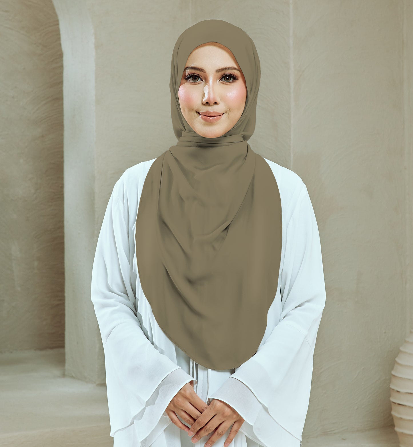 LOVA IN OLIVE GREYISH