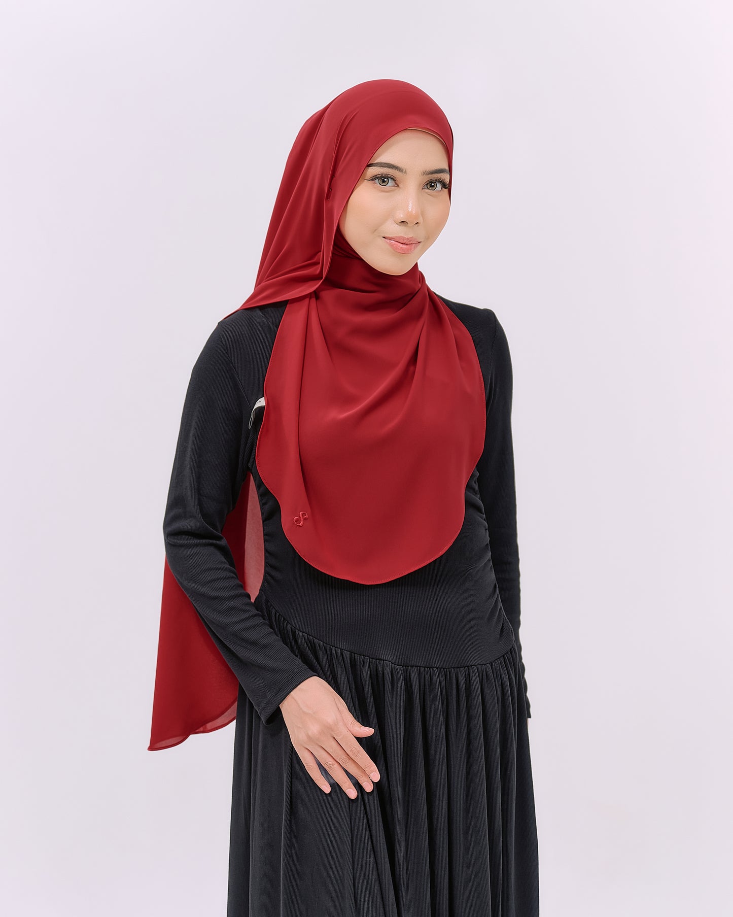 LOVA IN MAROON
