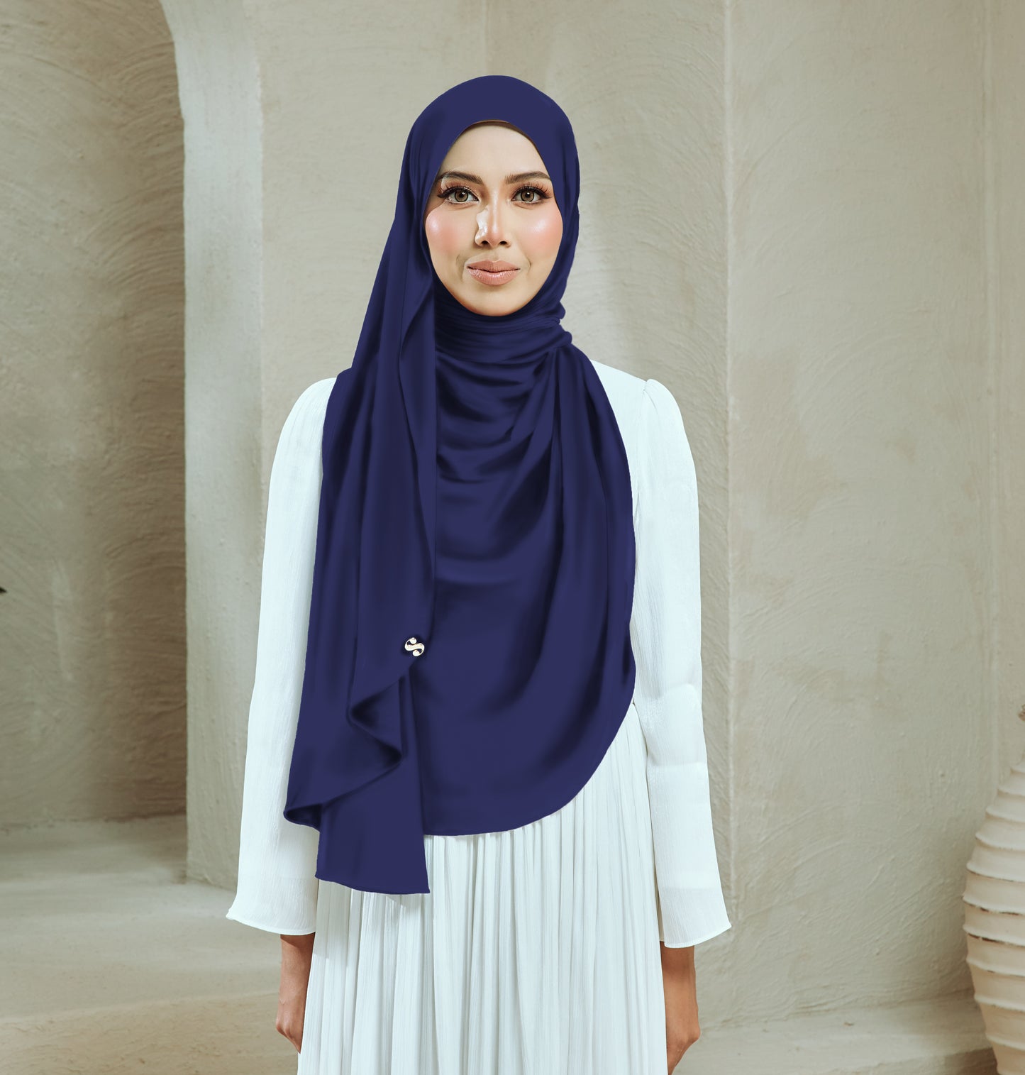 NONA IN NAVY BLUE