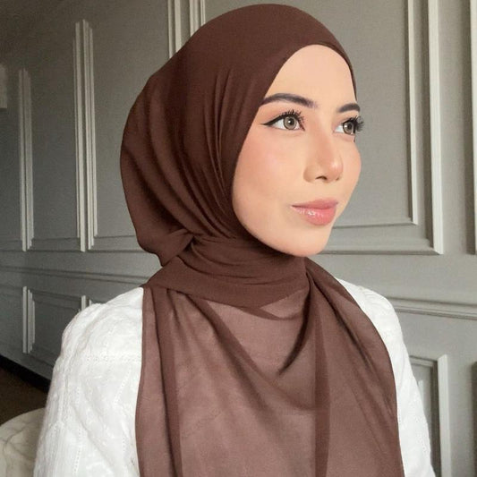 YARA IN BROWN