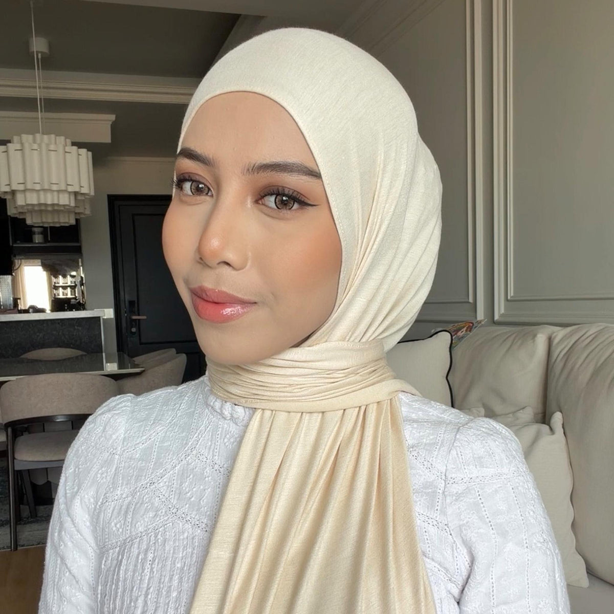 NEYA HOODIE SHAWL