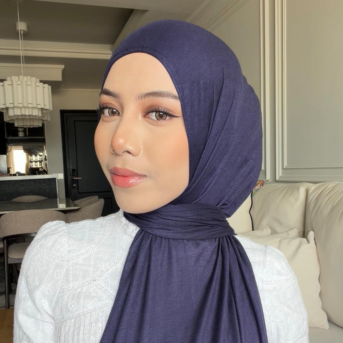 NEYA HOODIE SHAWL