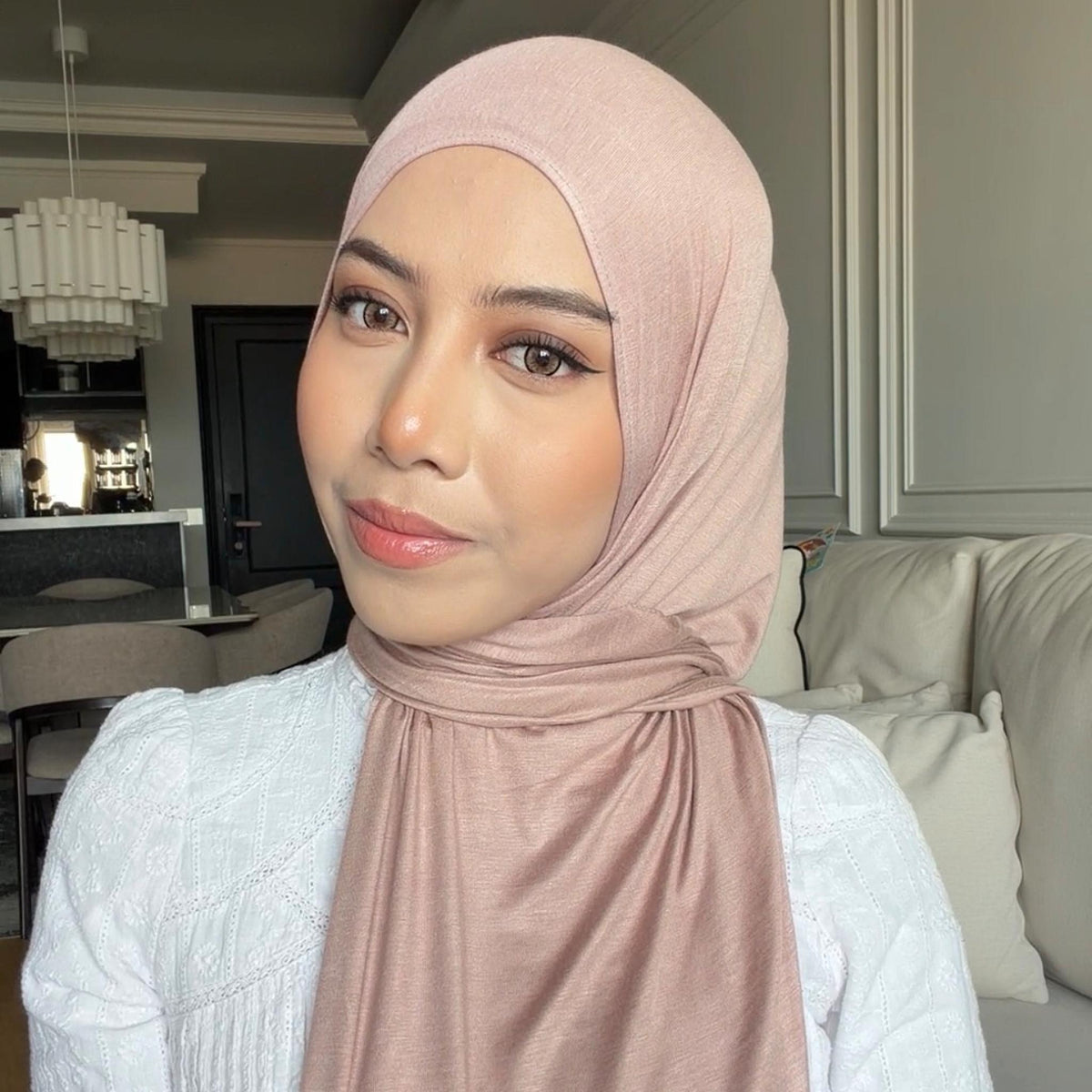 NEYA HOODIE SHAWL