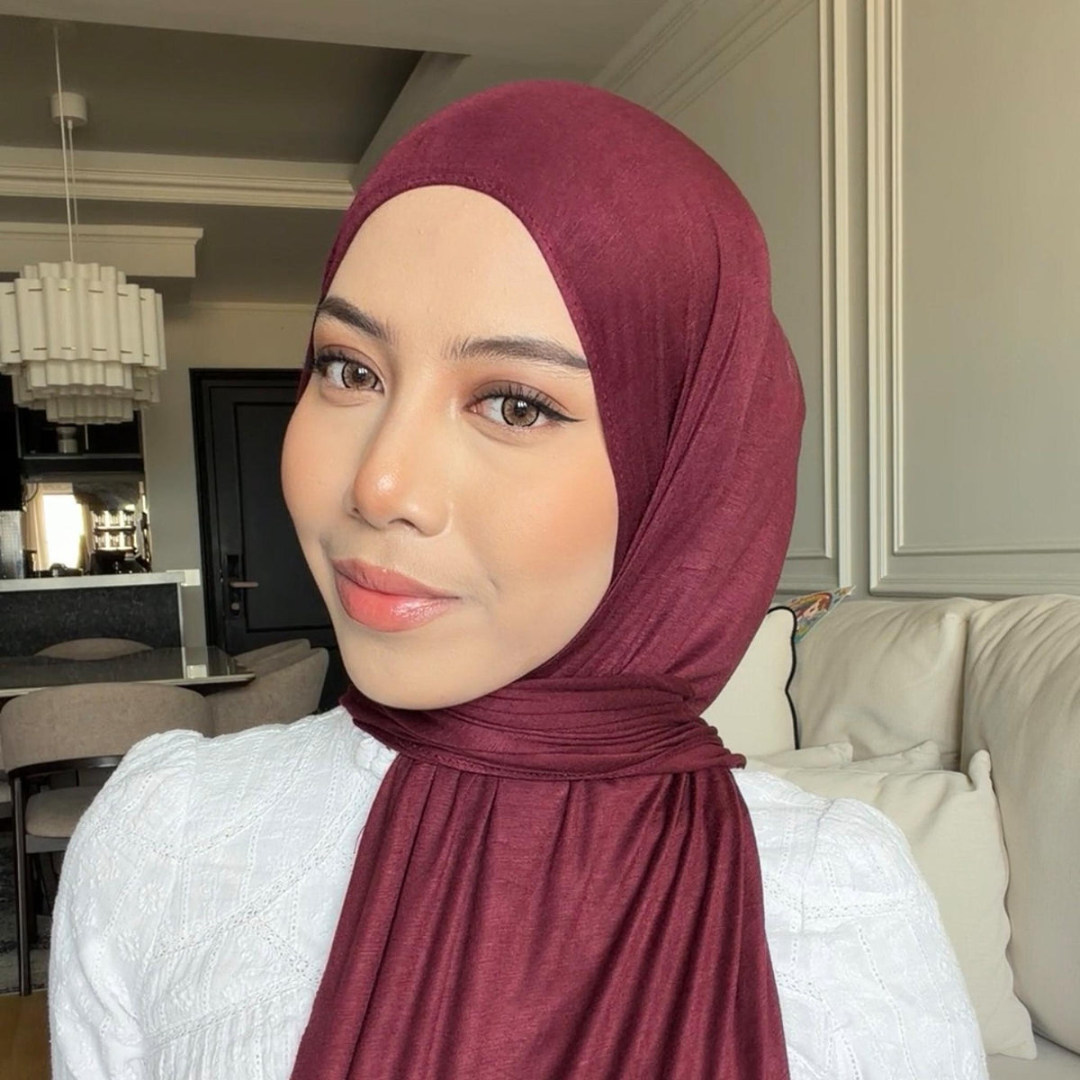 NEYA HOODIE SHAWL