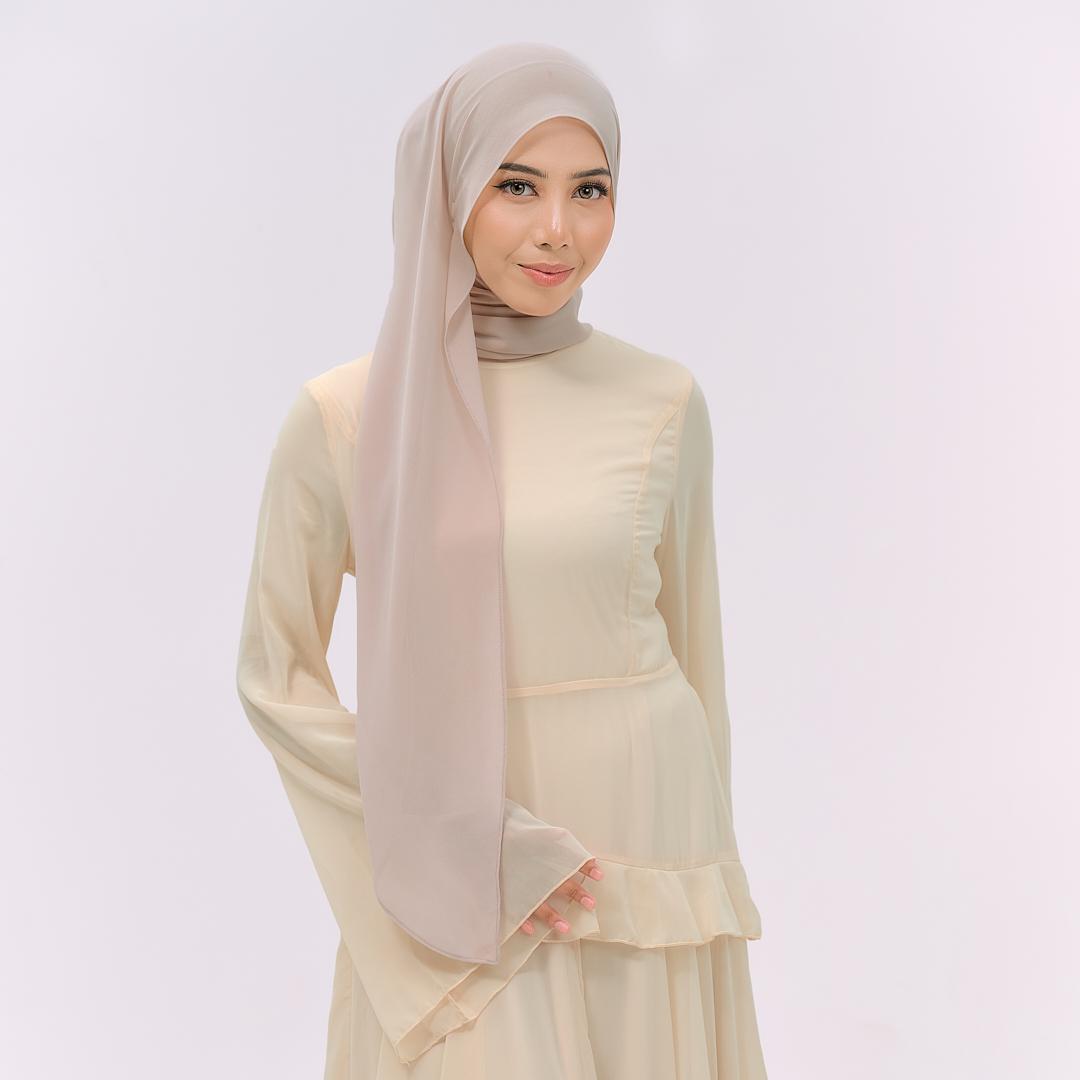 CLARA HOODIE SHAWL