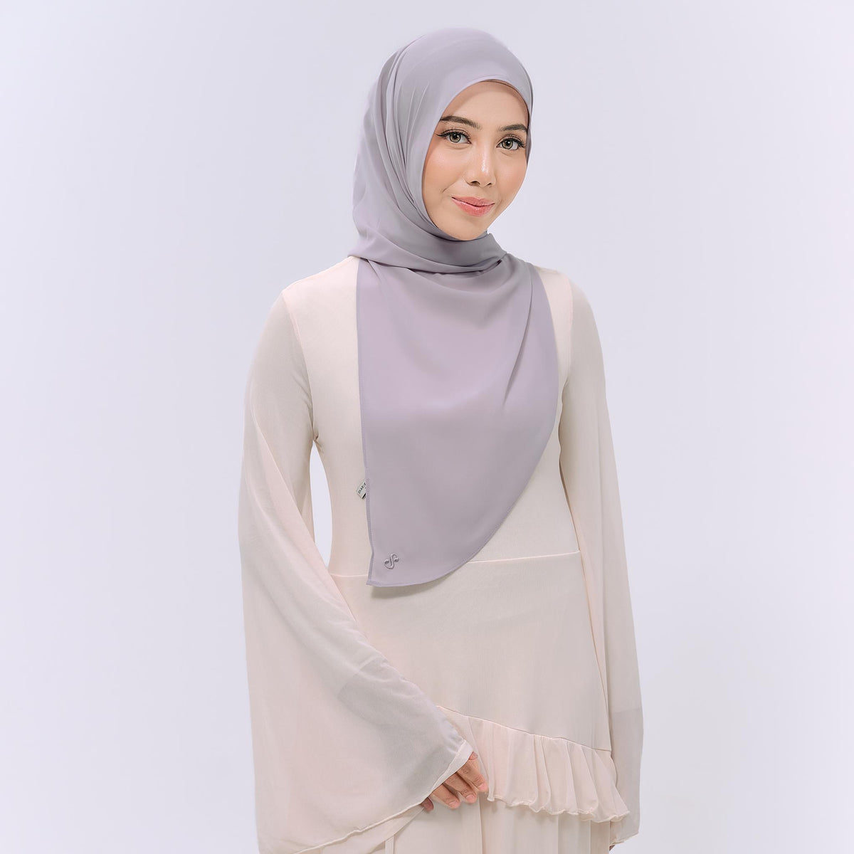 CLAIA HOODIE SHAWL