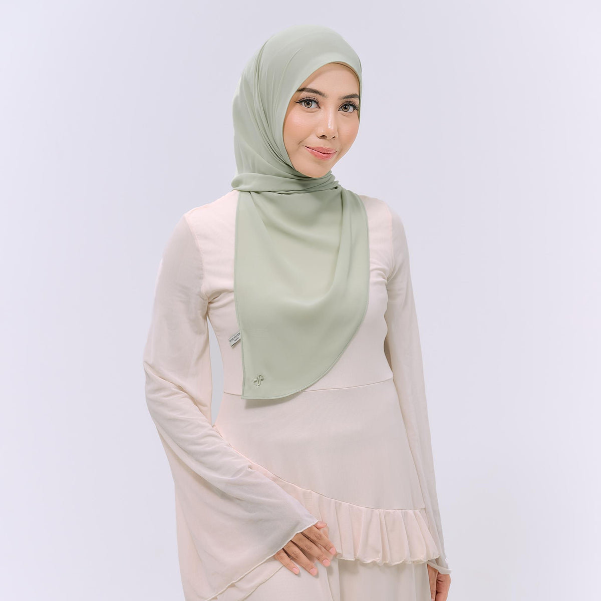 CLAIA HOODIE SHAWL