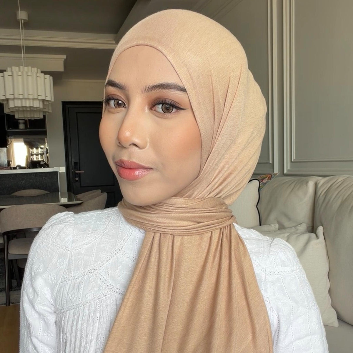 NEYA HOODIE SHAWL
