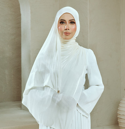 SERI IN CREAM