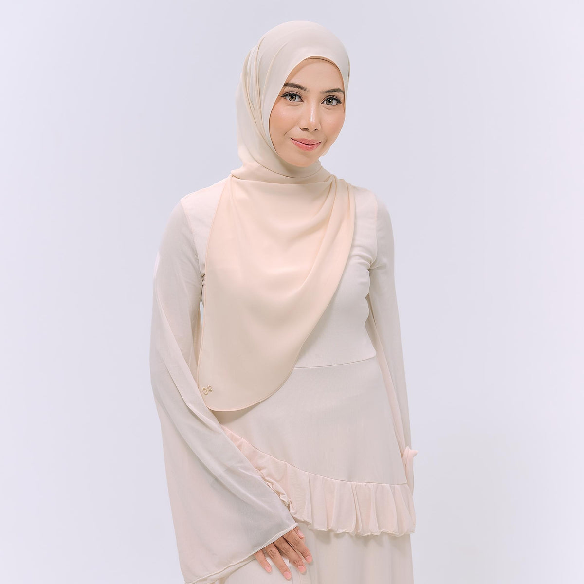 CLAIA HOODIE SHAWL